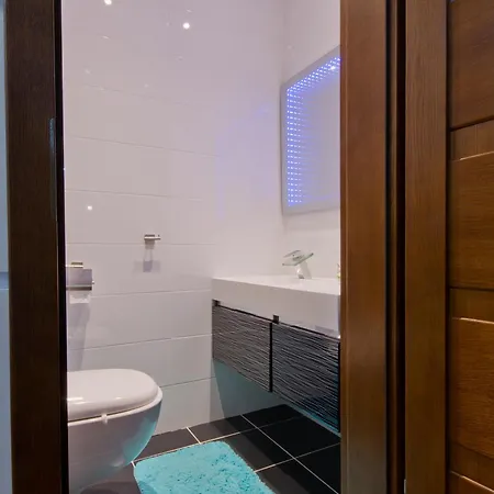 Imperial Aquarius Iii Apartament *