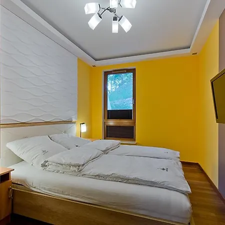 Imperial Aquarius Iii Apartament