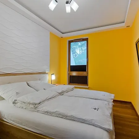 Imperial Aquarius Iii