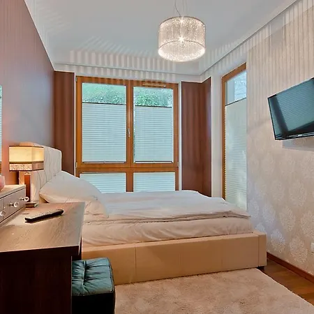 Imperial Aquarius Iii Apartament *